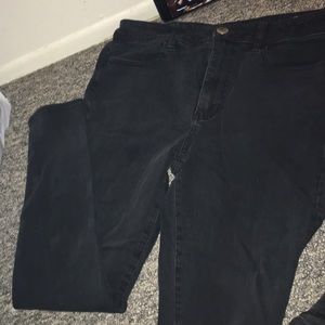 black skinny jeans